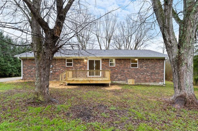 224 Lake St, Livingston, TN 38570