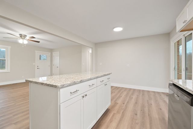 224 Lake St, Livingston, TN 38570