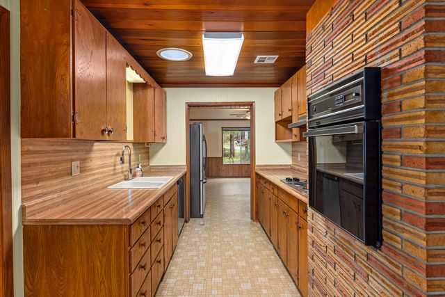 234 Penny Lane, Grants Pass, OR 97527