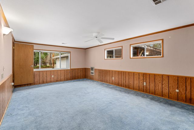 234 Penny Lane, Grants Pass, OR 97527