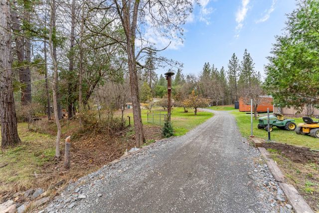 234 Penny Lane, Grants Pass, OR 97527