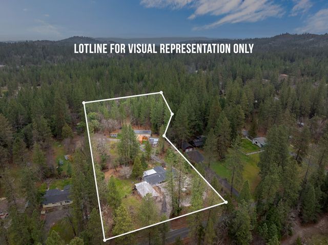 234 Penny Lane, Grants Pass, OR 97527