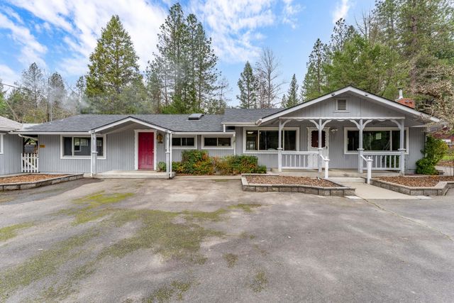 234 Penny Lane, Grants Pass, OR 97527