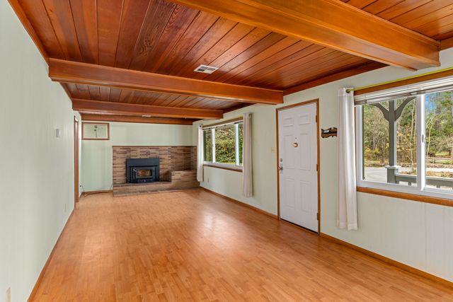 234 Penny Lane, Grants Pass, OR 97527