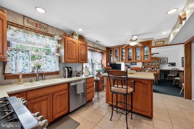 1 QUAY CIR, Sewell, NJ 08080