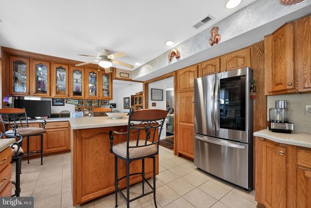 1 QUAY CIR, Sewell, NJ 08080