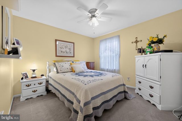 1 QUAY CIR, Sewell, NJ 08080