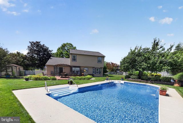 1 QUAY CIR, Sewell, NJ 08080