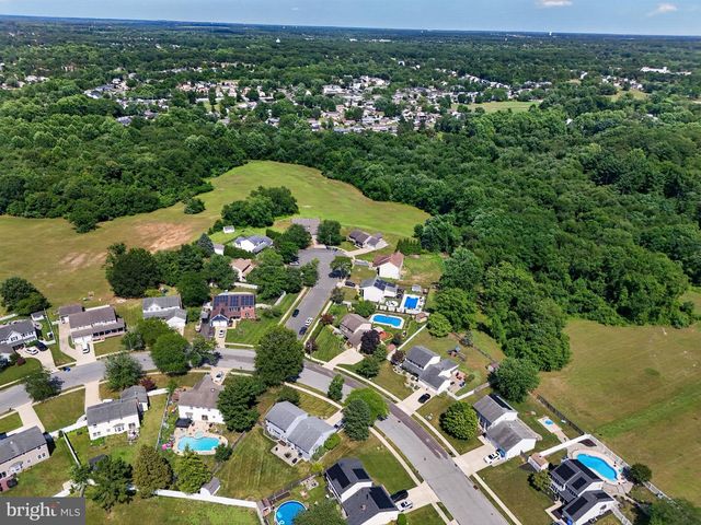 1 QUAY CIR, Sewell, NJ 08080