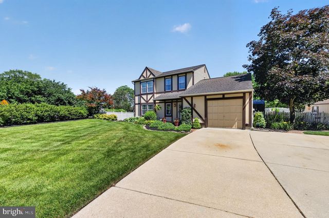 1 QUAY CIR, Sewell, NJ 08080