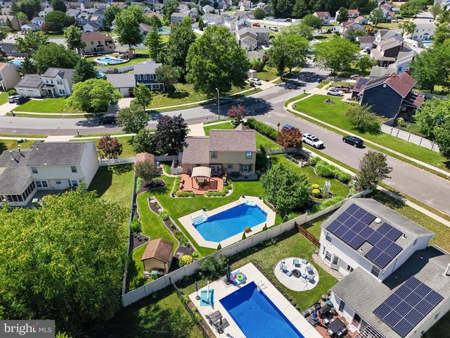 1 QUAY CIR, Sewell, NJ 08080
