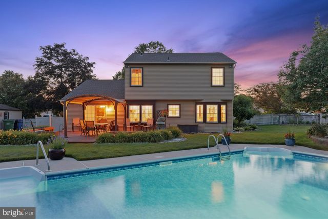1 QUAY CIR, Sewell, NJ 08080