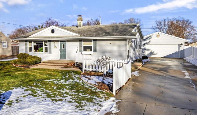 1128 E LAYTON AVENUE, Appleton, WI 54915