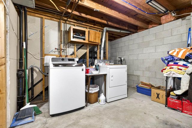 1128 E LAYTON AVENUE, Appleton, WI 54915