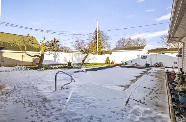 1128 E LAYTON AVENUE, Appleton, WI 54915