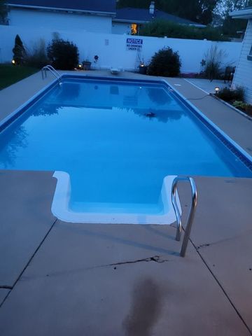 1128 E LAYTON AVENUE, Appleton, WI 54915