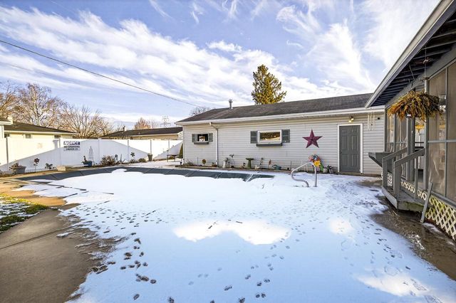1128 E LAYTON AVENUE, Appleton, WI 54915