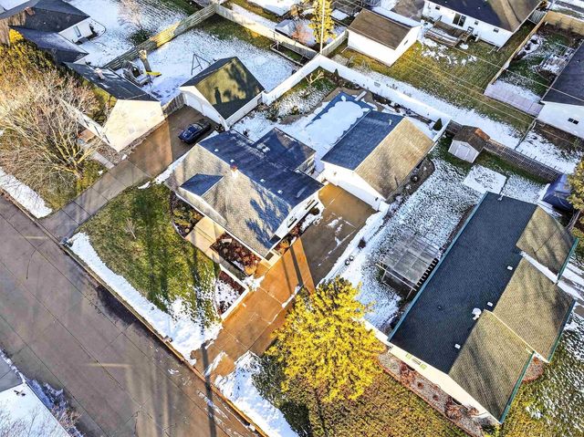 1128 E LAYTON AVENUE, Appleton, WI 54915