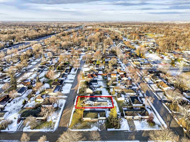 1128 E LAYTON AVENUE, Appleton, WI 54915