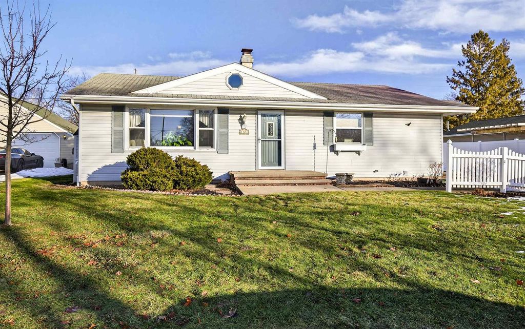 1128 E LAYTON AVENUE, Appleton, WI 54915