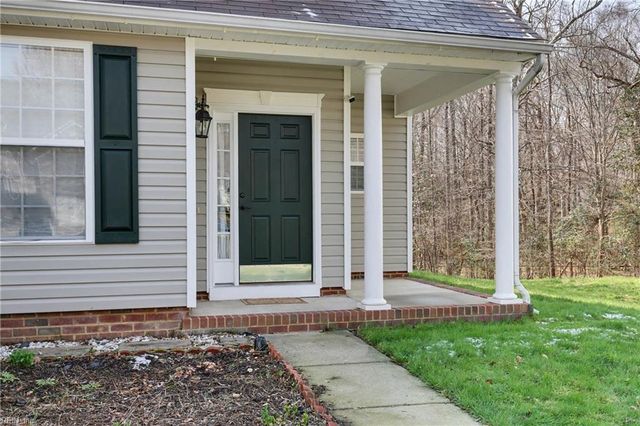 611 Queensbury LN, Williamsburg, VA 23185