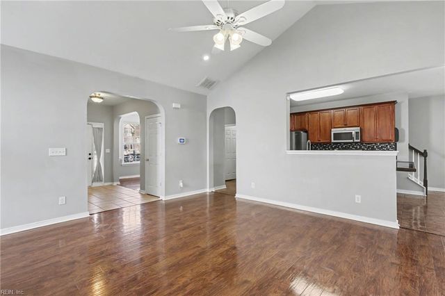 611 Queensbury LN, Williamsburg, VA 23185