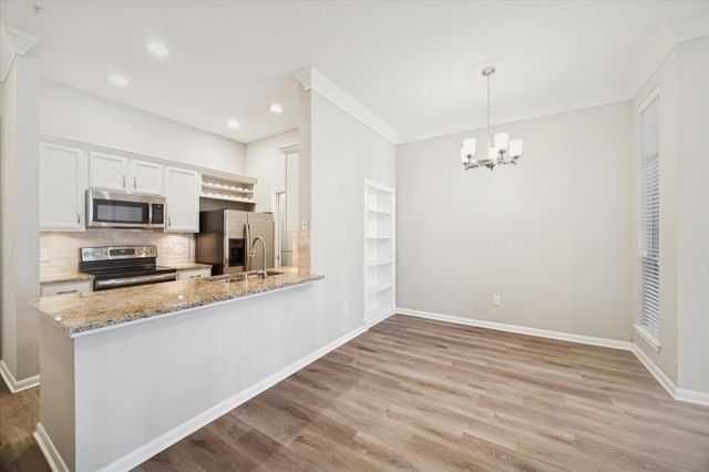 5353 Memorial Drive 2063, Houston, TX 77007