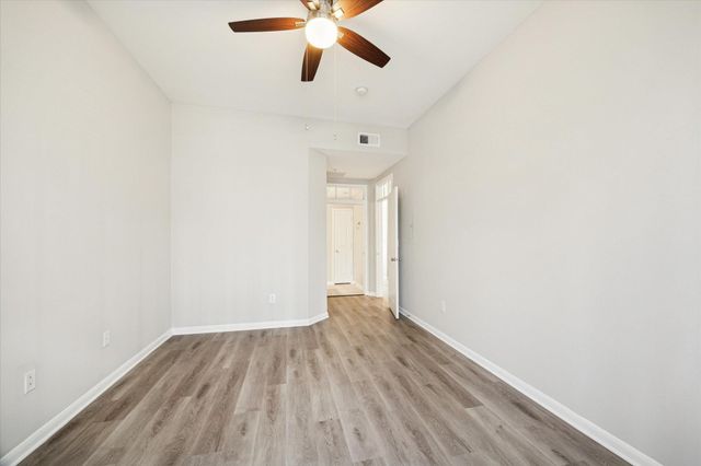 5353 Memorial Drive 2063, Houston, TX 77007