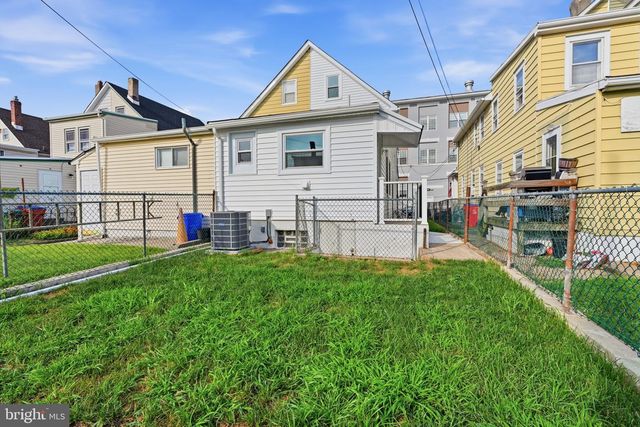 426 LOGAN ST, Bristol, PA 19007