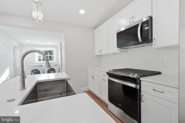426 LOGAN ST, Bristol, PA 19007