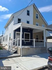 426 LOGAN ST, Bristol, PA 19007