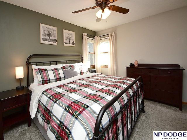 11454 Queens Drive, Omaha, NE 68164