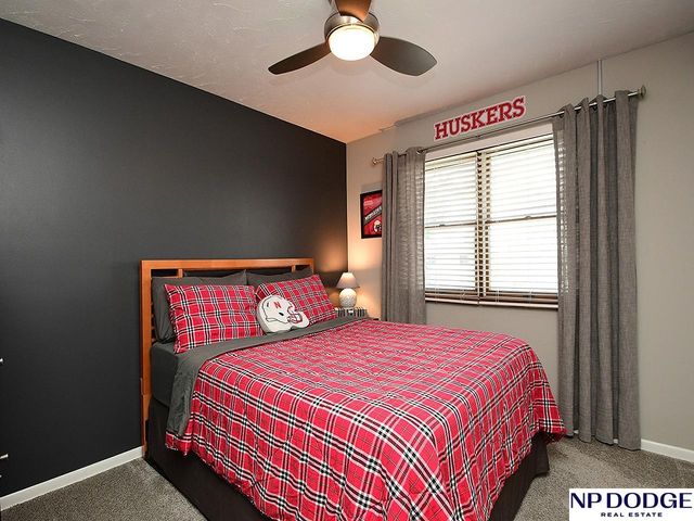 11454 Queens Drive, Omaha, NE 68164