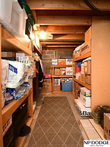 11454 Queens Drive, Omaha, NE 68164