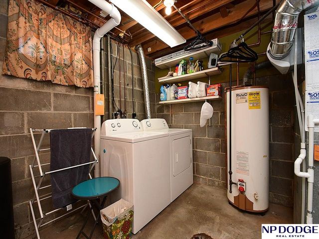 11454 Queens Drive, Omaha, NE 68164