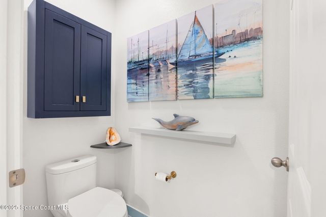 2083 Farmhouse Road SE, Palm Bay, FL 32909