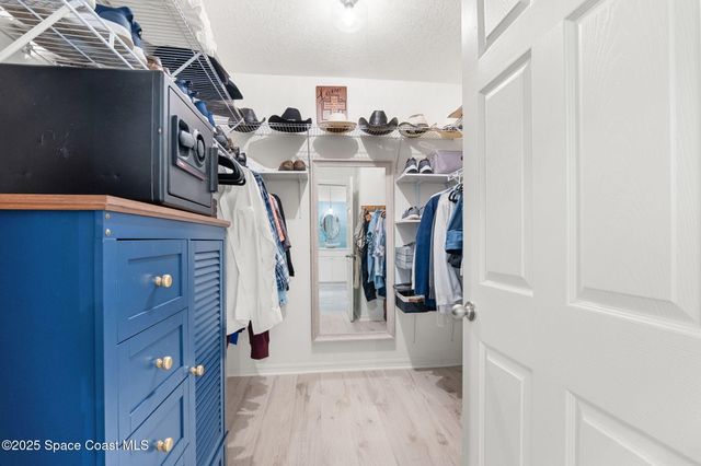 2083 Farmhouse Road SE, Palm Bay, FL 32909