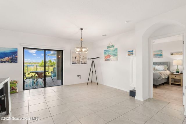 2083 Farmhouse Road SE, Palm Bay, FL 32909