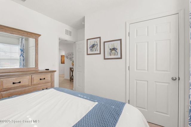 2083 Farmhouse Road SE, Palm Bay, FL 32909