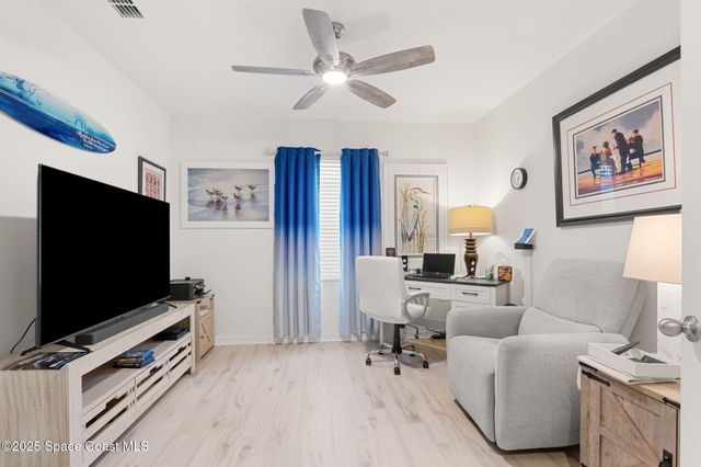 2083 Farmhouse Road SE, Palm Bay, FL 32909