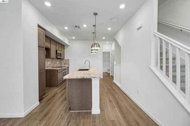 3832 Norbridge Ave, Castro Valley, CA 94546