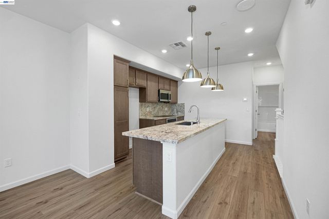 3832 Norbridge Ave, Castro Valley, CA 94546