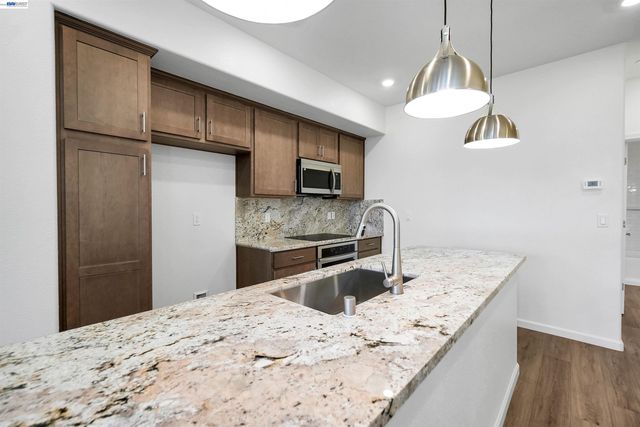 3832 Norbridge Ave, Castro Valley, CA 94546