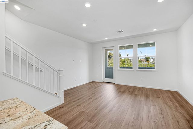 3832 Norbridge Ave, Castro Valley, CA 94546
