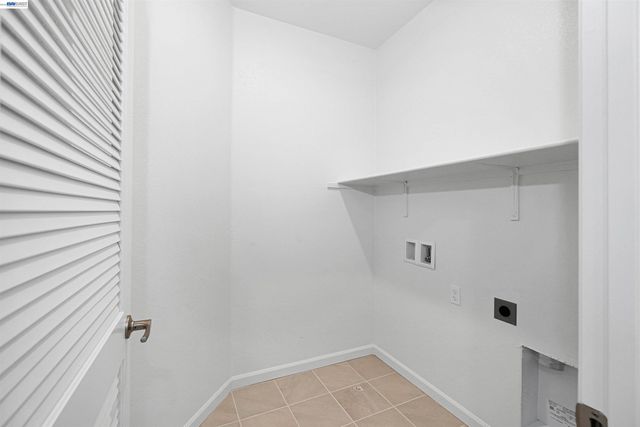3832 Norbridge Ave, Castro Valley, CA 94546
