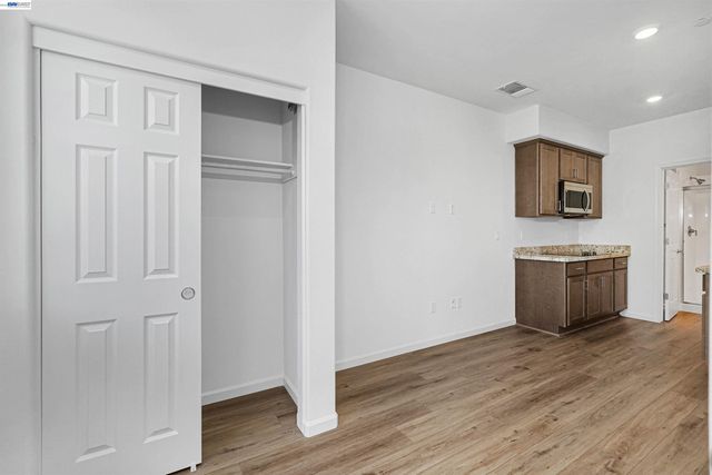 3832 Norbridge Ave, Castro Valley, CA 94546