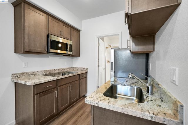 3832 Norbridge Ave, Castro Valley, CA 94546