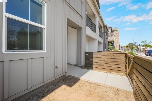 3832 Norbridge Ave, Castro Valley, CA 94546