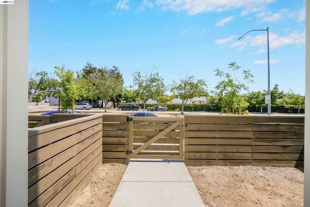 3832 Norbridge Ave, Castro Valley, CA 94546