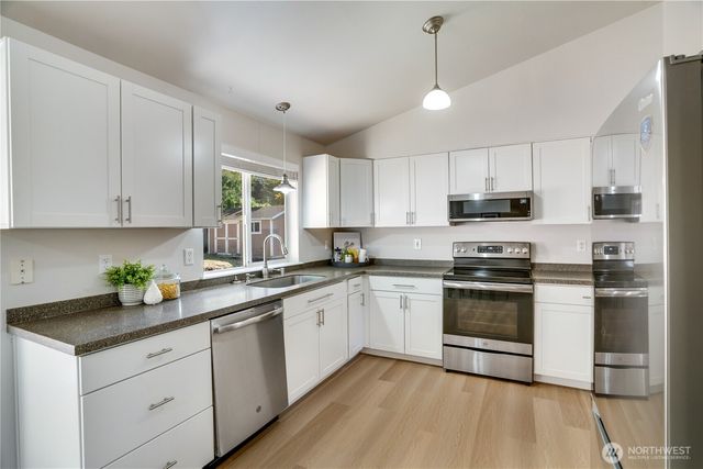 11617 210th Avenue E, Bonney Lake, WA 98391